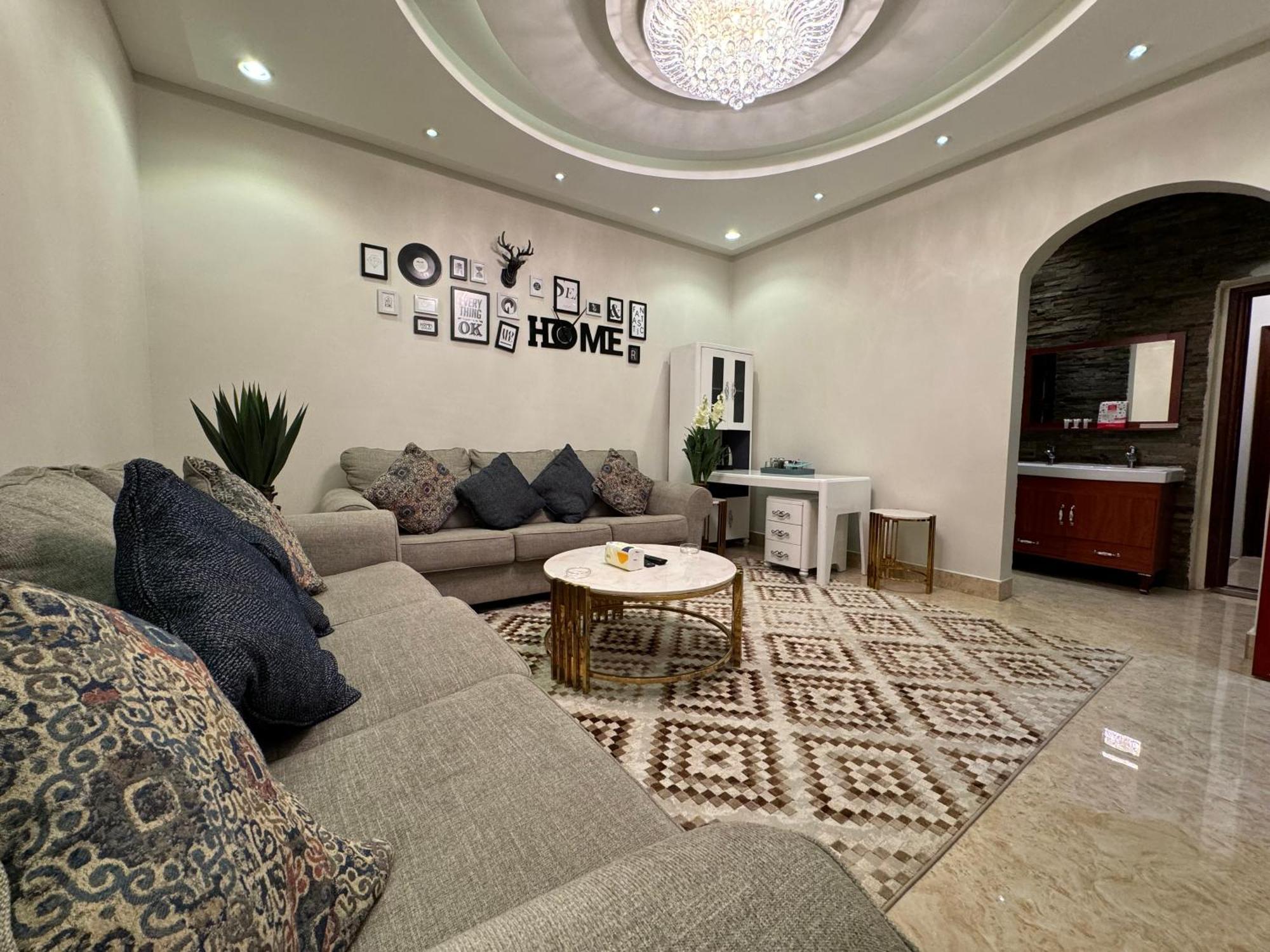 فاخرة غرفة وصالة النرجس 22 Riyadh